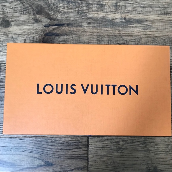 Louis Vuitton gift box - Picture 2 of 6